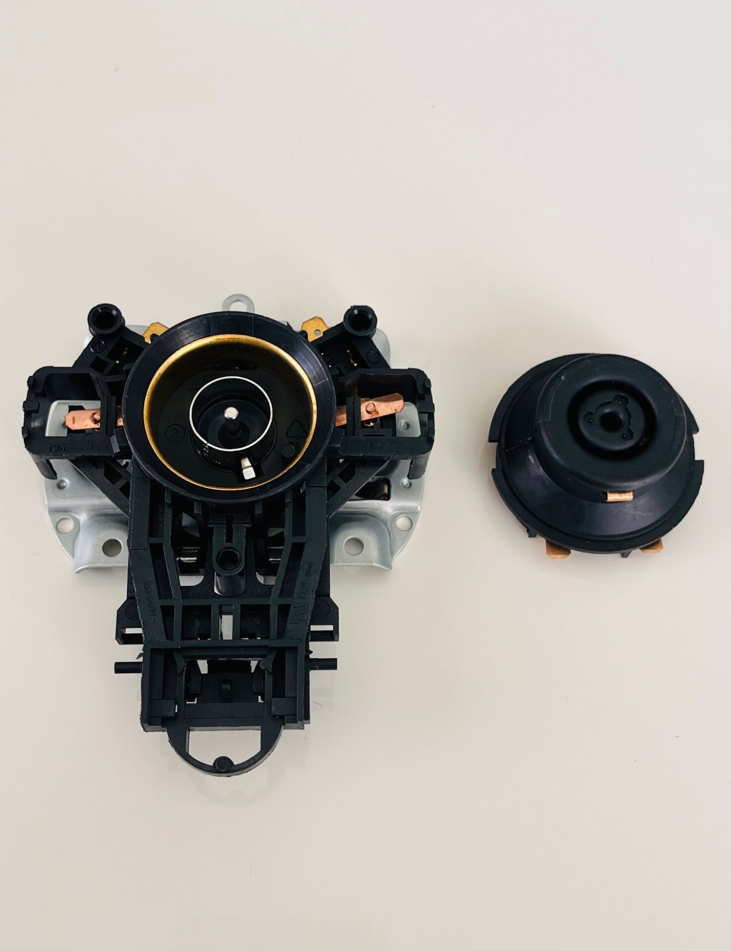 ARZUM AR 3027 ÇAY MAKİNASI ÇAYCI EMNİYET TERMOSTATI VE ALT KONNEKTÖRÜ ORJİNAL TAKIM , STRIX